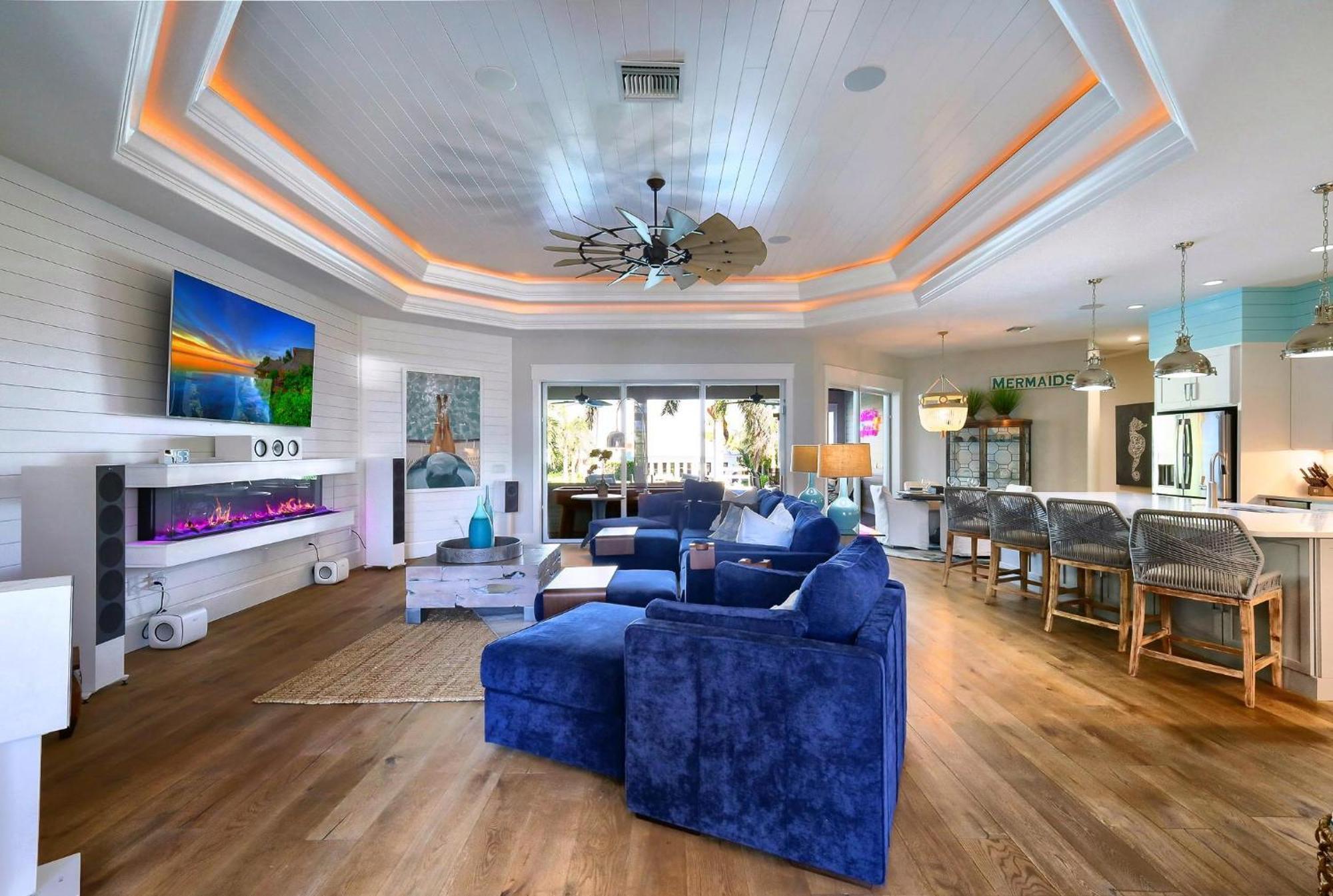 Bikinis And Martinis Waterfront Canal Villa Anna Maria Exterior photo